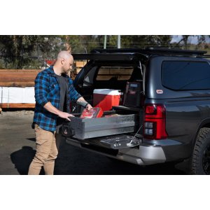 R\/DRW SIDE FLOOR KIT MV TRITON SUITS MY24+ MV TRITON