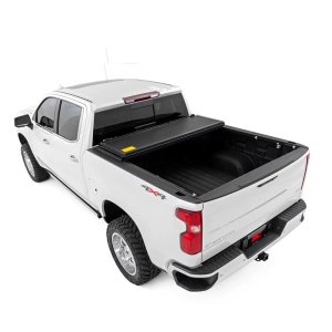 Hard bed cover tri-fold low profile Rough Country 5'8"