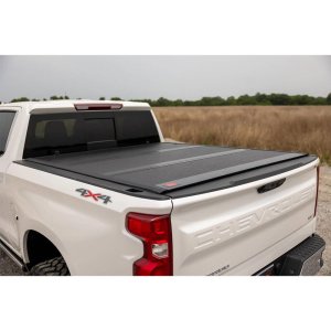 Hard bed cover tri-fold low profile Rough Country 5'8"