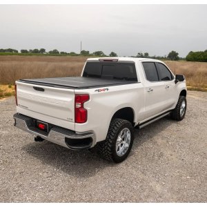 Hard bed cover tri-fold low profile Rough Country 5'8"
