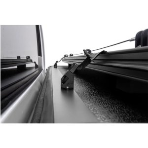 Hard bed cover tri-fold low profile Rough Country 5'8"