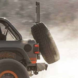 Adjustable pivot tire carrier Smittybilt