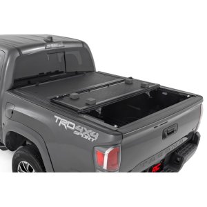Hard tri-fold bed cover Rough Country low profile 5'