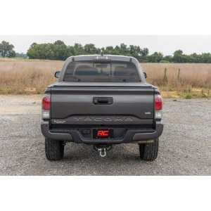 Hard tri-fold bed cover Rough Country low profile 5'