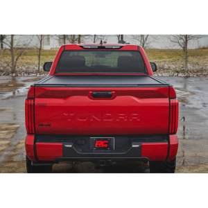 Powered retractable bed cover Rough Country 5'7"