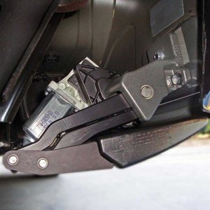 Electric side steps PowerStep RealTruck AMP