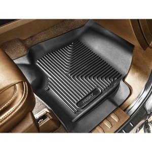 Front and rear floor mats Weatherbeater Husky Liners Double Cab