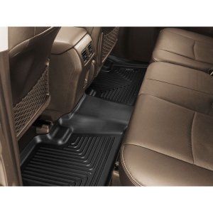 Front and rear floor mats Weatherbeater Husky Liners Double Cab
