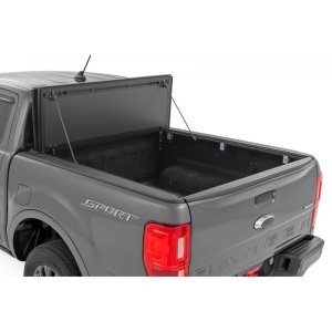 Hard bed cover tri-fold flip up Rough Country 5'