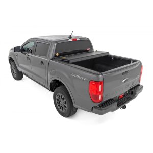 Hard bed cover tri-fold flip up Rough Country 5'