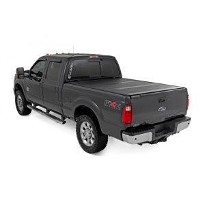Hard bed cover tri-fold low profile Rough Country 6'10"