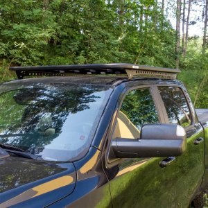 Roof rack with mounting brackets 160x142,5 cm OFD