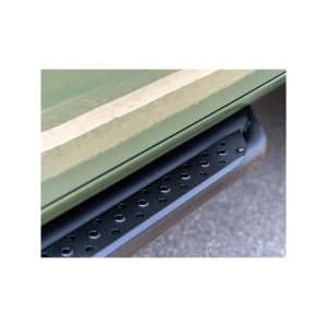 Side steps Go Rhino Dominator Xtreme DSS