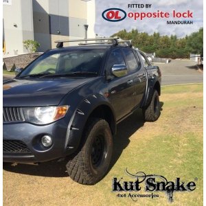 Kut Snake arku paplašinātāji Mitsubishi L200 75 mm