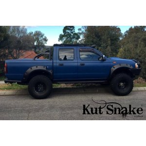 Kut Snake arku paplašinātāji Nissan Navara D22